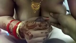 newly married bhabhi first night sex whatsapp leaked mms