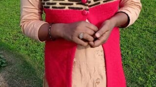 www xxx com village bhabhi ki khet me chudai sexy video