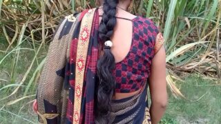 dehati sexy bhabhi ki khet me bur chudai ka sex mms