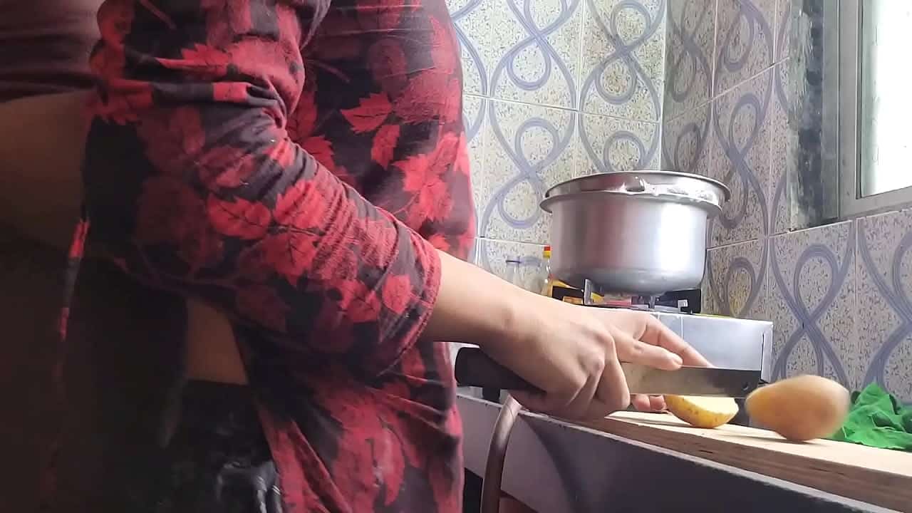 18 साल की कामवाली लड़की के साथ नाजायज रिश्ता बनाकर अपनी हवस बुझाई