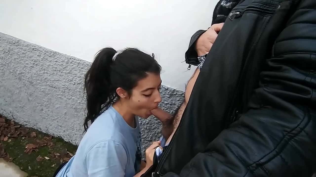 Xnxxsex raste me bada lund chusnewali girlfriend