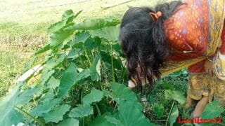 Free Indian sex Bengali village boudi outdoor sex with young boy