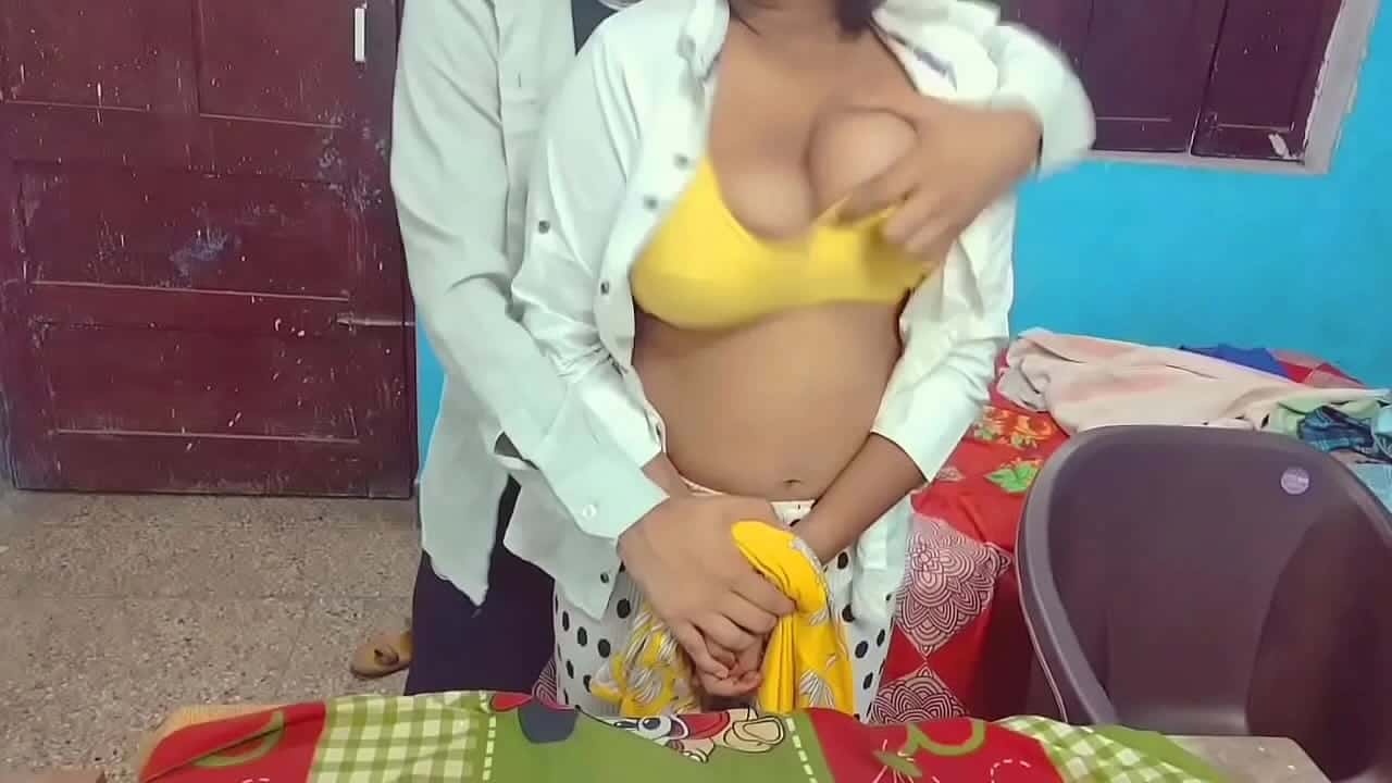 Desixxx x bade boobs wali teacher ki chudai bade lund se