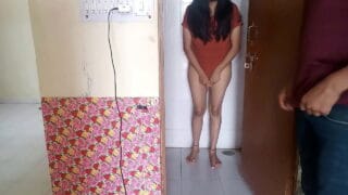 hindisex jija ne jawan nangi saali ki bathroom me chut chudai ki