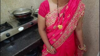 desi newly married wife ko brother ne kitchen me anal sex kiya