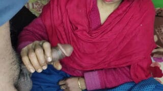 Cock hungry Kolkata slut slurps a dick in Bangla sex