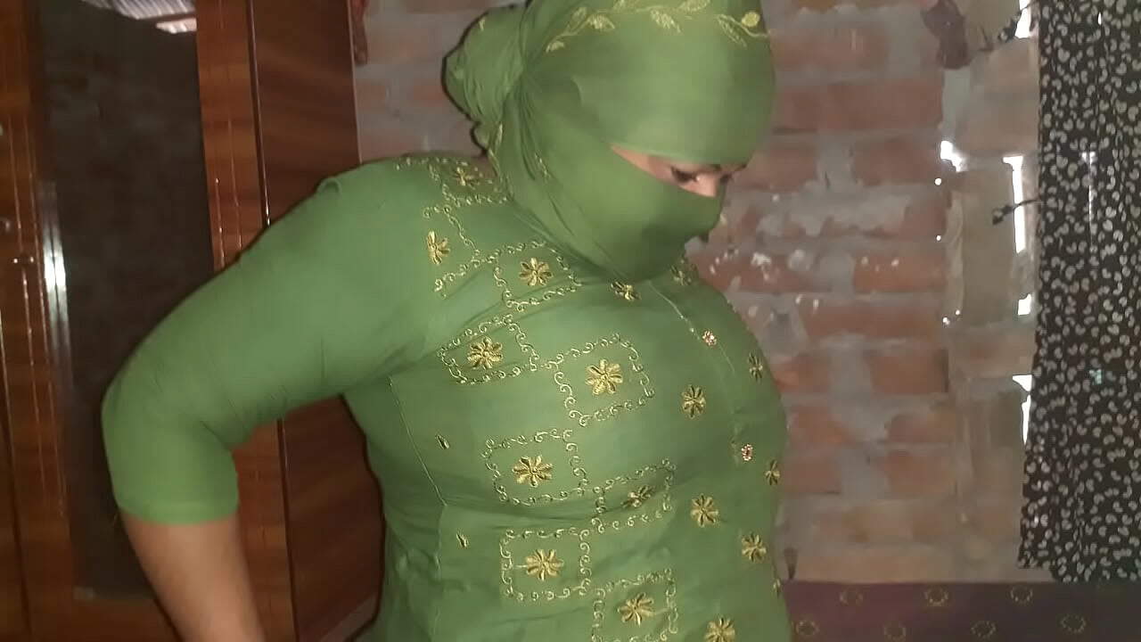 Indian Aunty Pussy Fuck HD Mallu gives erotic blowjob in a Malayalam sex video