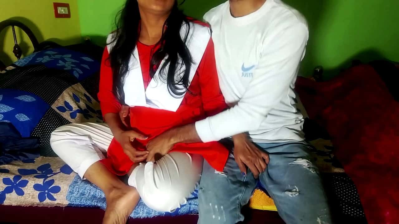 Viral porn video of a YouTuber fucking his Teen GF’s asshole