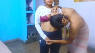 New Hindi Sex Video Bari bahan ne chhote bhai ko doodh pilaya aur chut chudwaya