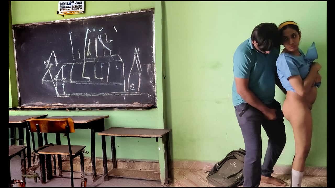 Fsiblog XXX Young School Girl Sex in Uniform Caught in Classroom with teacher