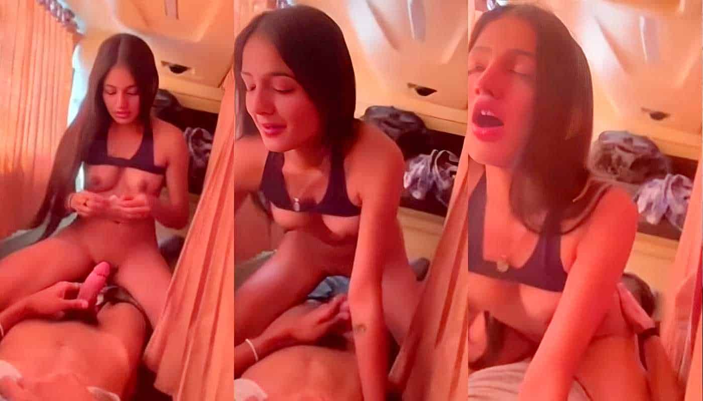 Aagmaal Sexy Gf Blowjob Fucking In Sleeper Bus